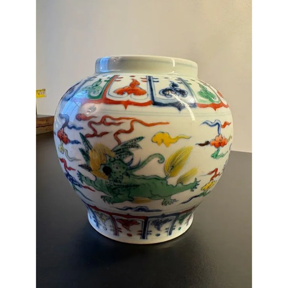 Chinese Doucai Jar Dragon Lotus Chenghua Six Character Mark Porcelain